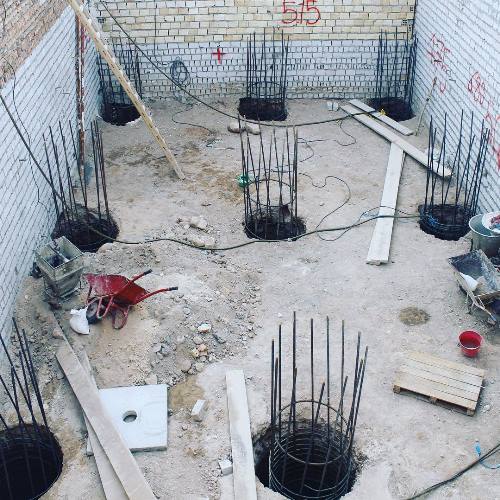 سازه نگهبان گود به روش شمع کوبی